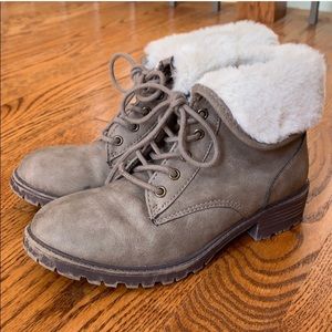 GUC Steve Madden Fur Ankle Boots